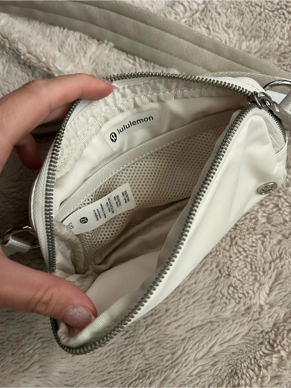 lululemon Everywhere Crossbody bag Cream Like New